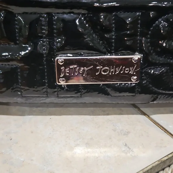 Betsey Johnson Patent Leather Tote HAS WEAR - Picture 3 of 10